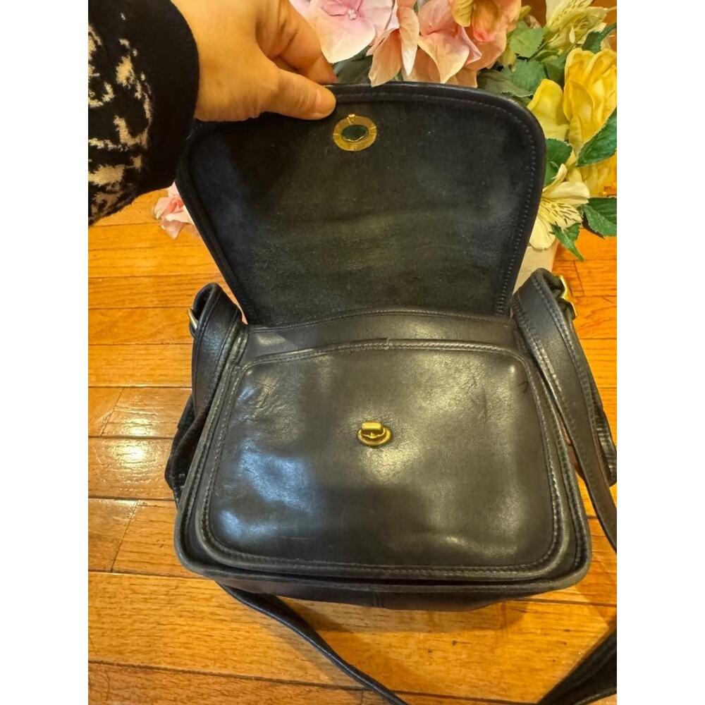 Vintage Coach 9061 Black Rambler Legacy Shoulder Bag Crossbody Messanger(P100) - Picture 6 of 7